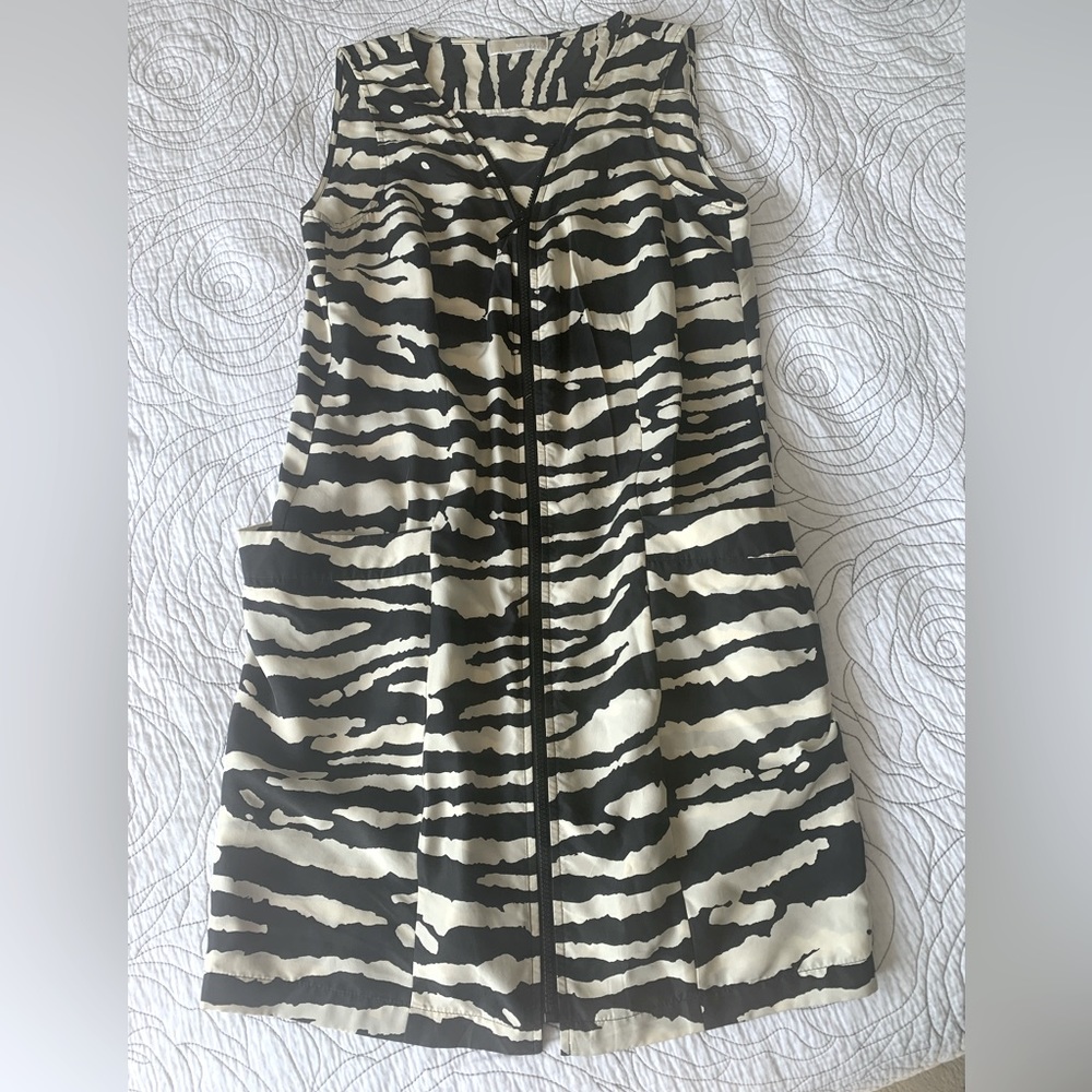 New Michael Kors 100% Silk Zebra Print Zipper Front Shift Dress Size 12